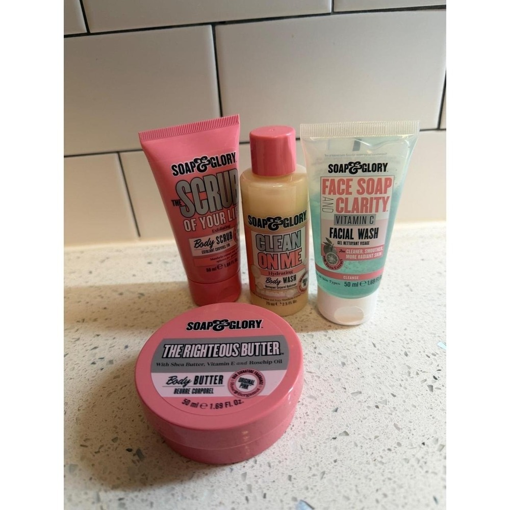 Soap & Glory Original Pink Travel Set Body Butter Scrub Wash Vitamin C Face Wash